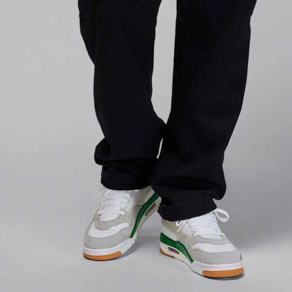 Air Jordan 4 RM